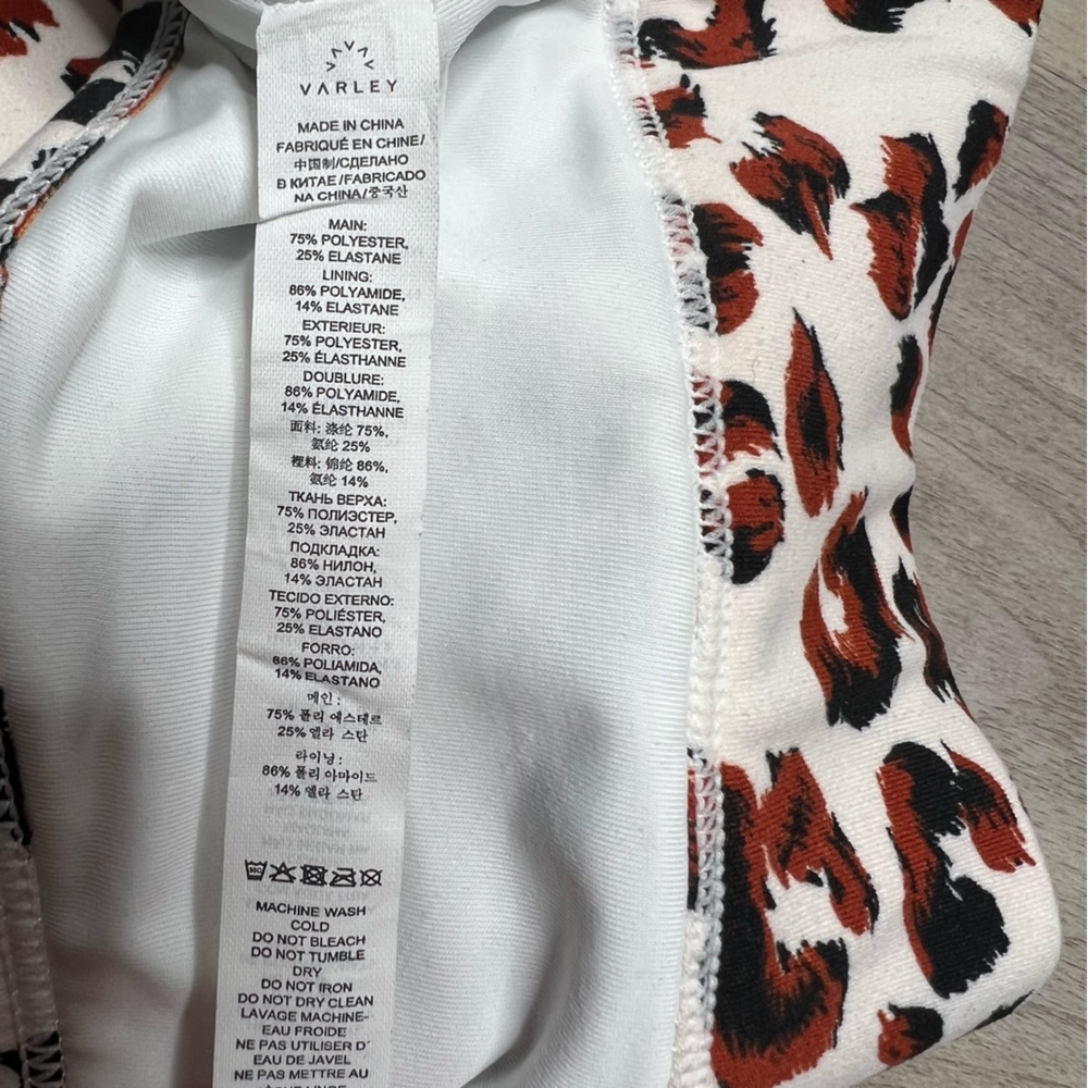 Varley Fountain Cut Out Sports Bra  + Leggings Set in Buckthorne Cheetah NWT - Picture 6 of 10